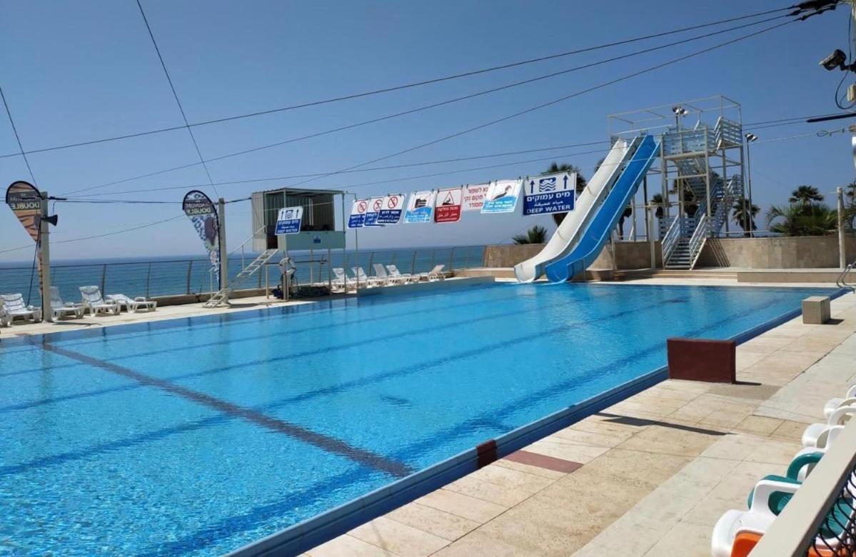Almog Tower Aparthotel ไฮฟา ภายนอก รูปภาพ