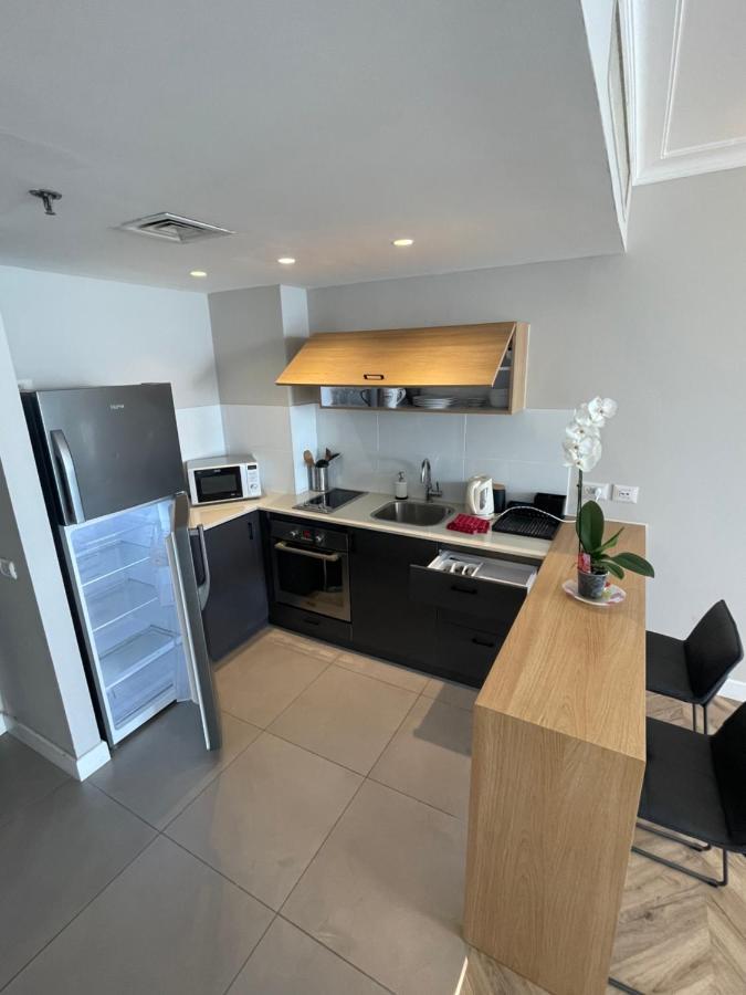Almog Tower Aparthotel ไฮฟา ภายนอก รูปภาพ