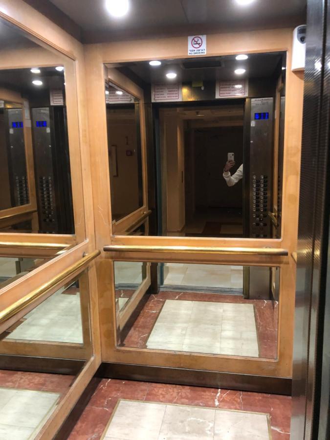 Almog Tower Aparthotel ไฮฟา ภายนอก รูปภาพ